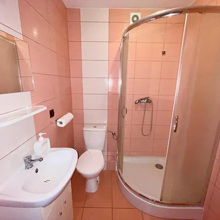 Noclegi U Iwony Zwierzyniec Exterior photo