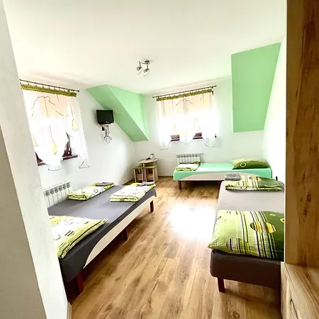 Noclegi U Iwony Zwierzyniec Exterior photo